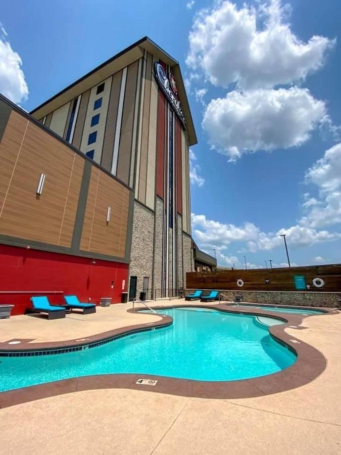Cherokee Casino Hotel Roland Dış mekan fotoğraf